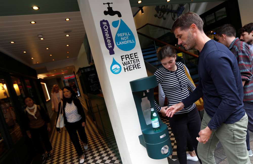 Londoners welcome re-introduction of public drinking-water fountains