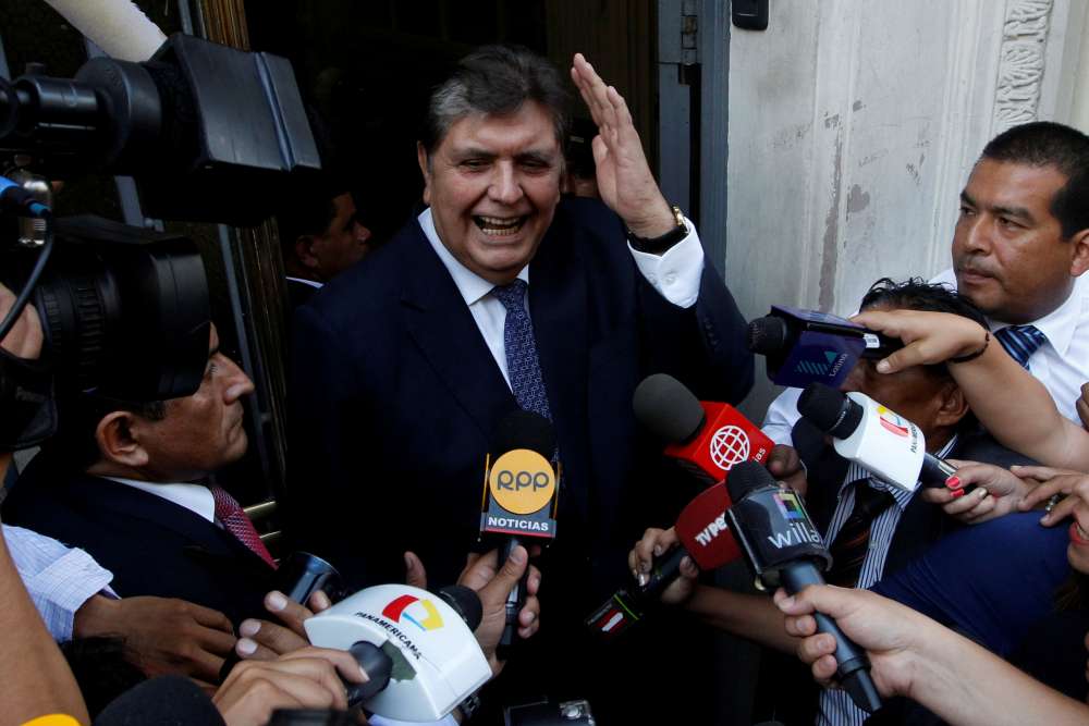 Peru ex-president Garcia shoots himself as police try to arrest him