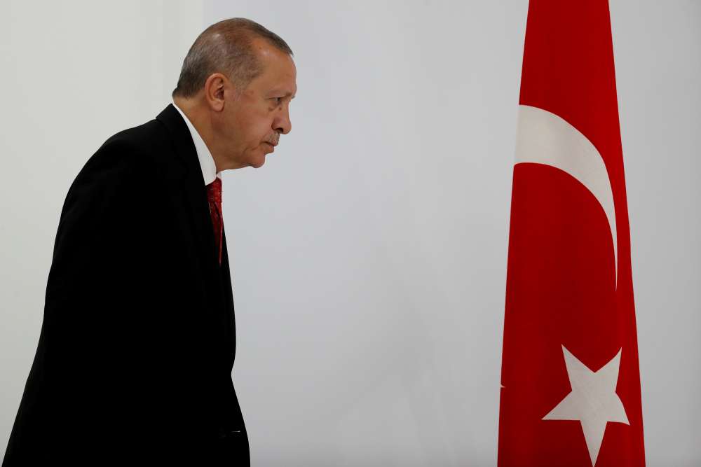 Turkey hits back after Syrian shells kill Turkish troops