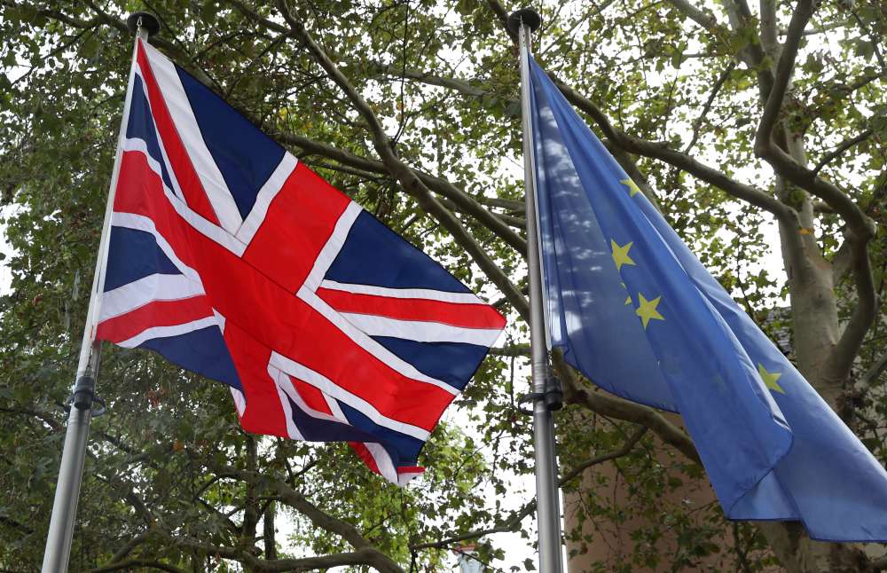 UK will not automatically deport EU nationals after Brexit - Verhofstadt