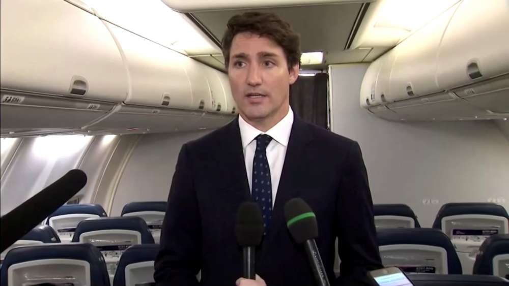 Canada's Trudeau apologizes for dressing up in brown face