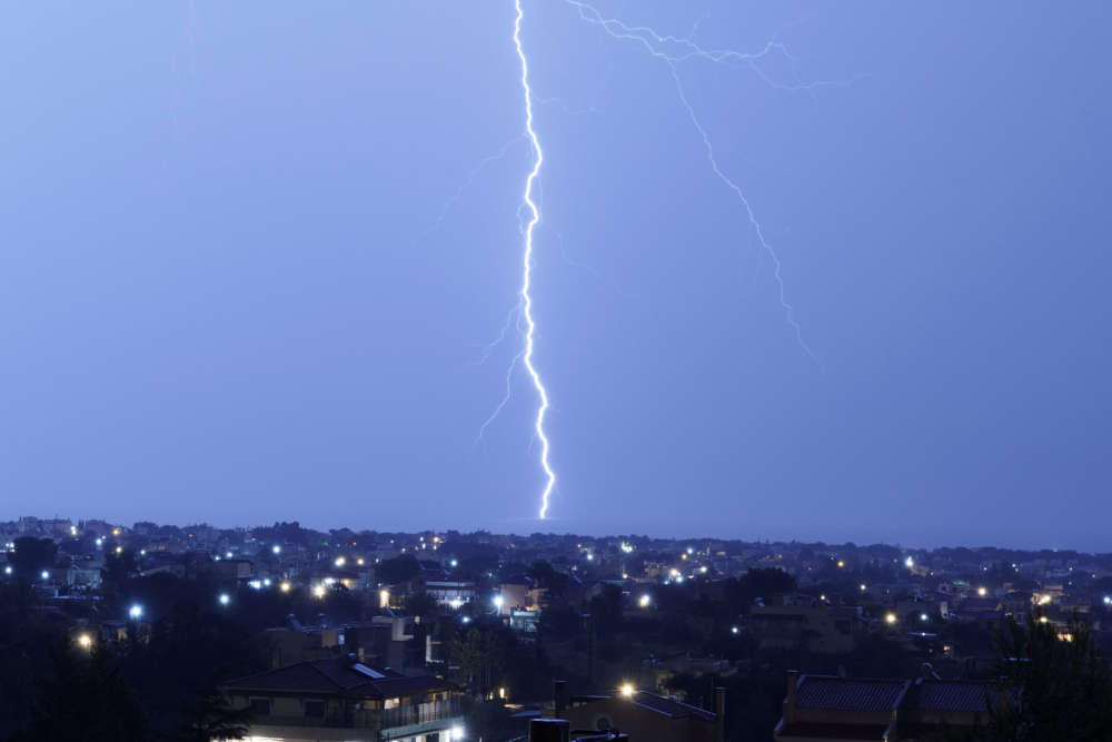 Two die after thunderstorms sweep across western Greece