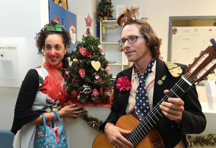 Israeli therapeutic clowns to visit Cypriot hospitals (video)
