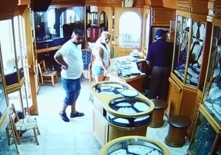 Update: Police release pictures of Paphos jewellery shop theft suspects