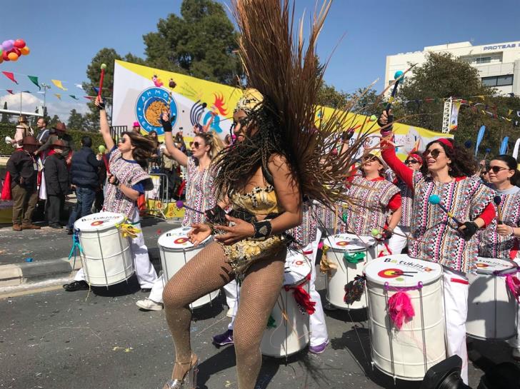 Limassol's carnival parade has started (pictures+live streaming)