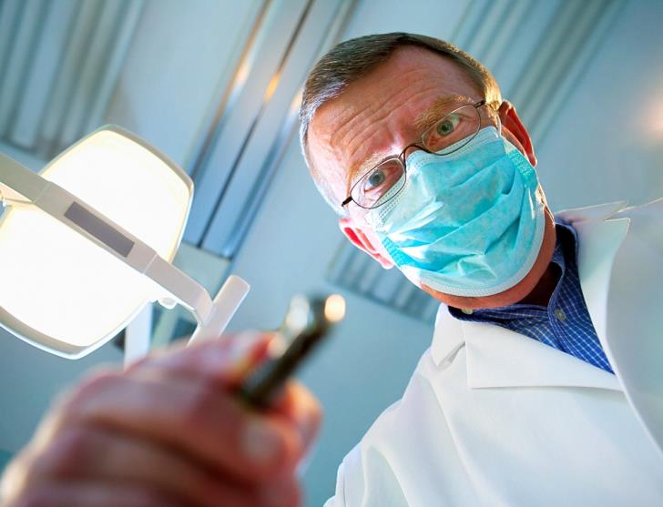 'Dentists with 7 degrees' were licensed and registered with Dentist's Association