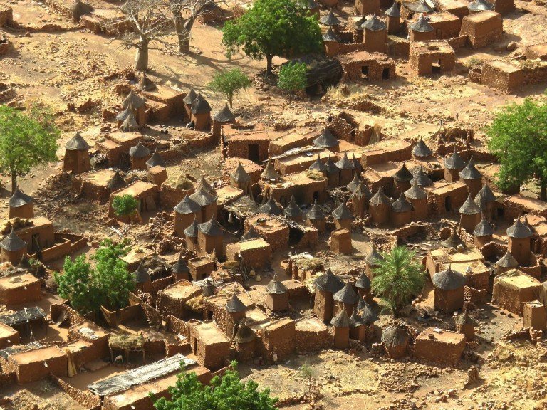 About 100 Malians killed in attack on Dogon village