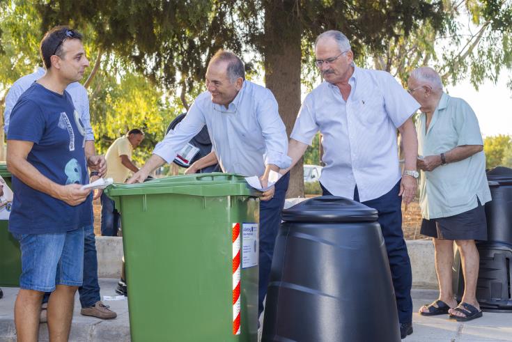Households in Limassol begin pilot recycling project