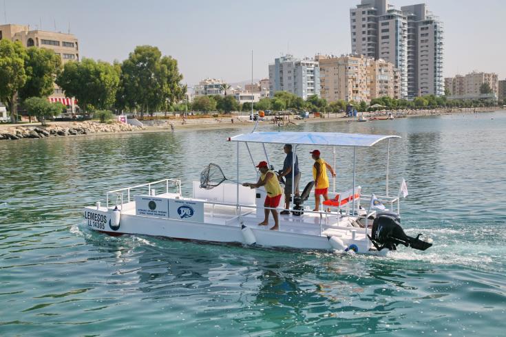 Limassol mayor in pledge to step up fight against sea pollution