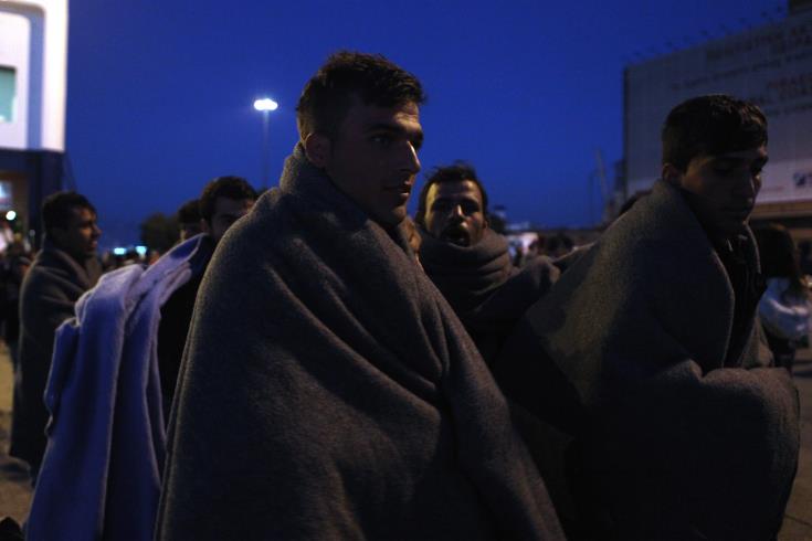 Police finds 33 refugees walking near buffer zone