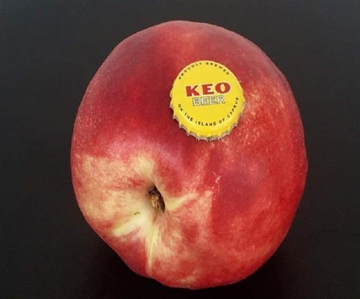 Made in Cyprus: Heaviest nectarine in the world enters Guinness Book of Records