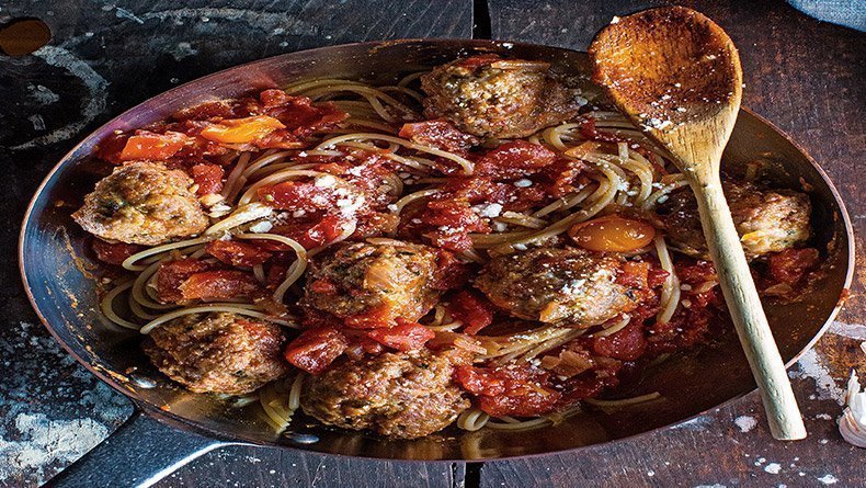 Spaghetti and meatballs with arkateno breadcrumbs