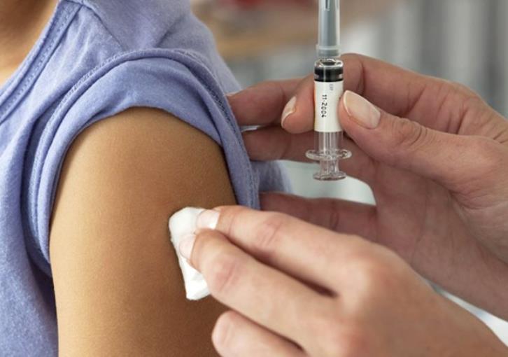 6 in 10 Cypriots think vaccines are safe - report