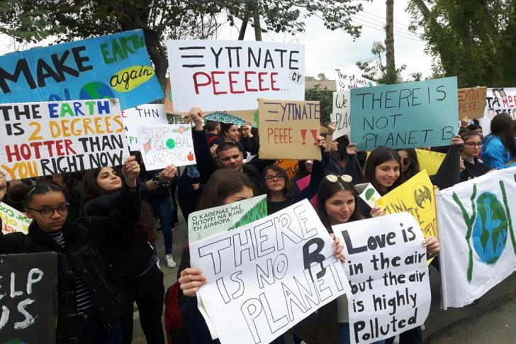Pupils to stage silent protest for climate change outside Parliament