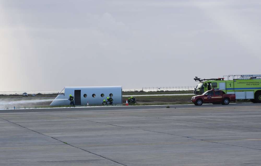 Large-scale emergency exercise held at Larnaca Airport (photos)