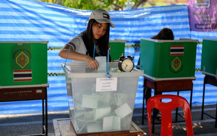 Charges of cheating amid confusion over Thailand's election result