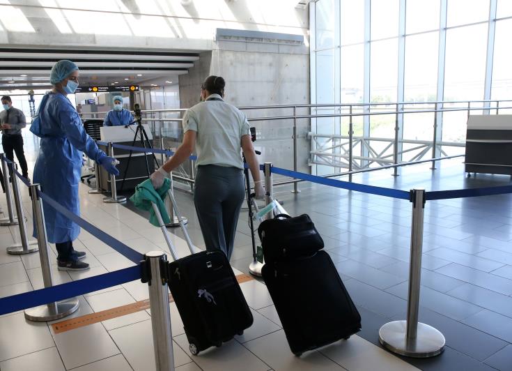 Η Κύπρος καλωσορίζει Ρώσους, Ισραηλινούς τουρίστες, περιμένει την ταξιδιωτική ενημέρωση στο Ηνωμένο Βασίλειο σχετικά με τους περιορισμούς του Covid