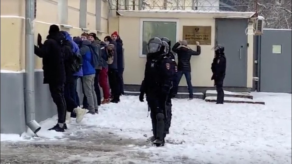 Μόσχα: Η αστυνομία συλλαμβάνει υποστηρικτές του Ναβάλι