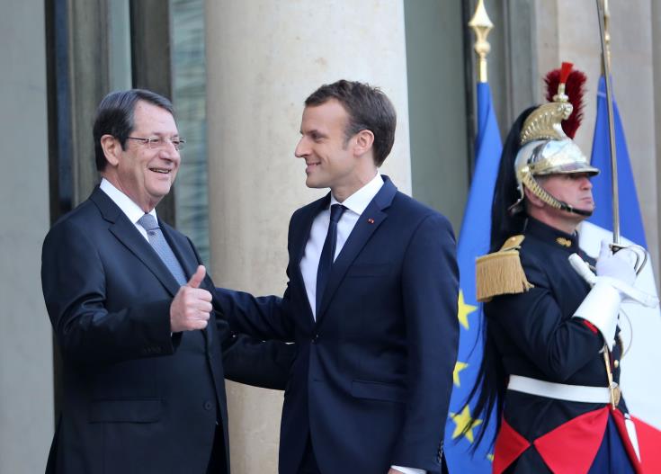 Ο Πρόεδρος συζητά το Κυπριακό με τον Γάλλο ομόλογό του