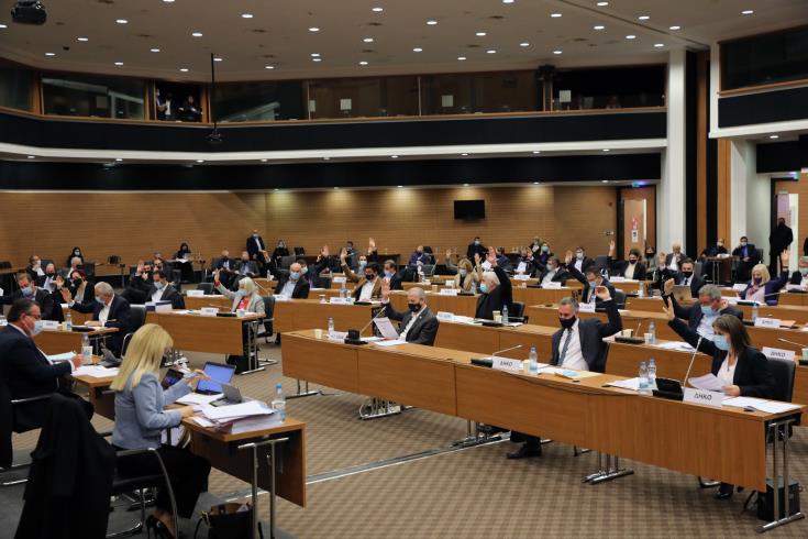 Το Κυπριακό Κοινοβούλιο εγκρίνει Κώδικα Συμπεριφοράς για βουλευτές