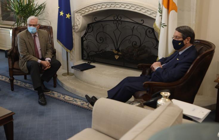 Η ΕΕ δεσμεύτηκε να υποστηρίξει τις προσπάθειες για την επανάληψη των συνομιλιών της Κύπρου, λέει ο Μπόρελ