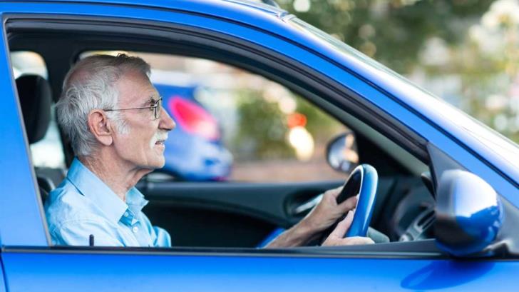 Το ιατρικό τεστ φυσικής κατάστασης οδηγών στην Κύπρο είναι υποχρεωτικό για άτομα άνω των 70 ετών