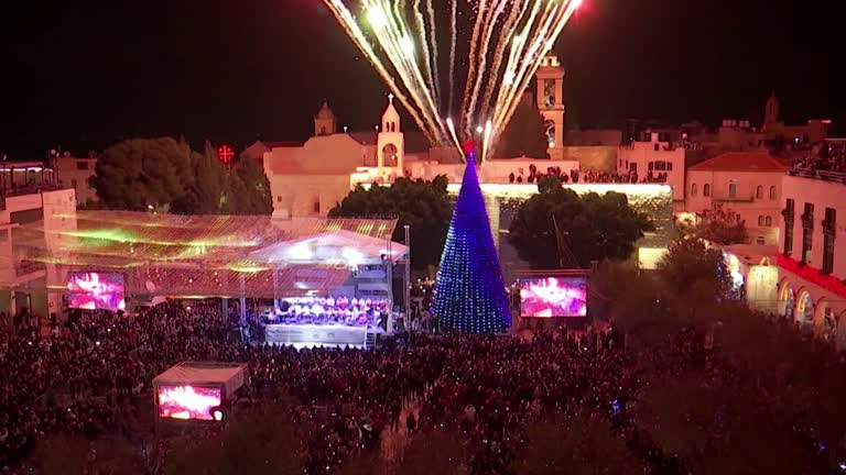 Hoping Omicron Won't Wreck Christmas, Bethlehem Lights Up Tree