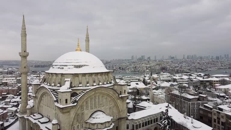 Drone Footage Shows Istanbul's Iconic Landmarks Under Snow