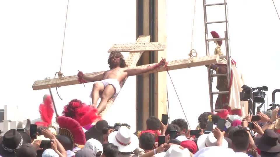 Millions Witness Mexico’s Largest Passion Of The Christ Re Enactment