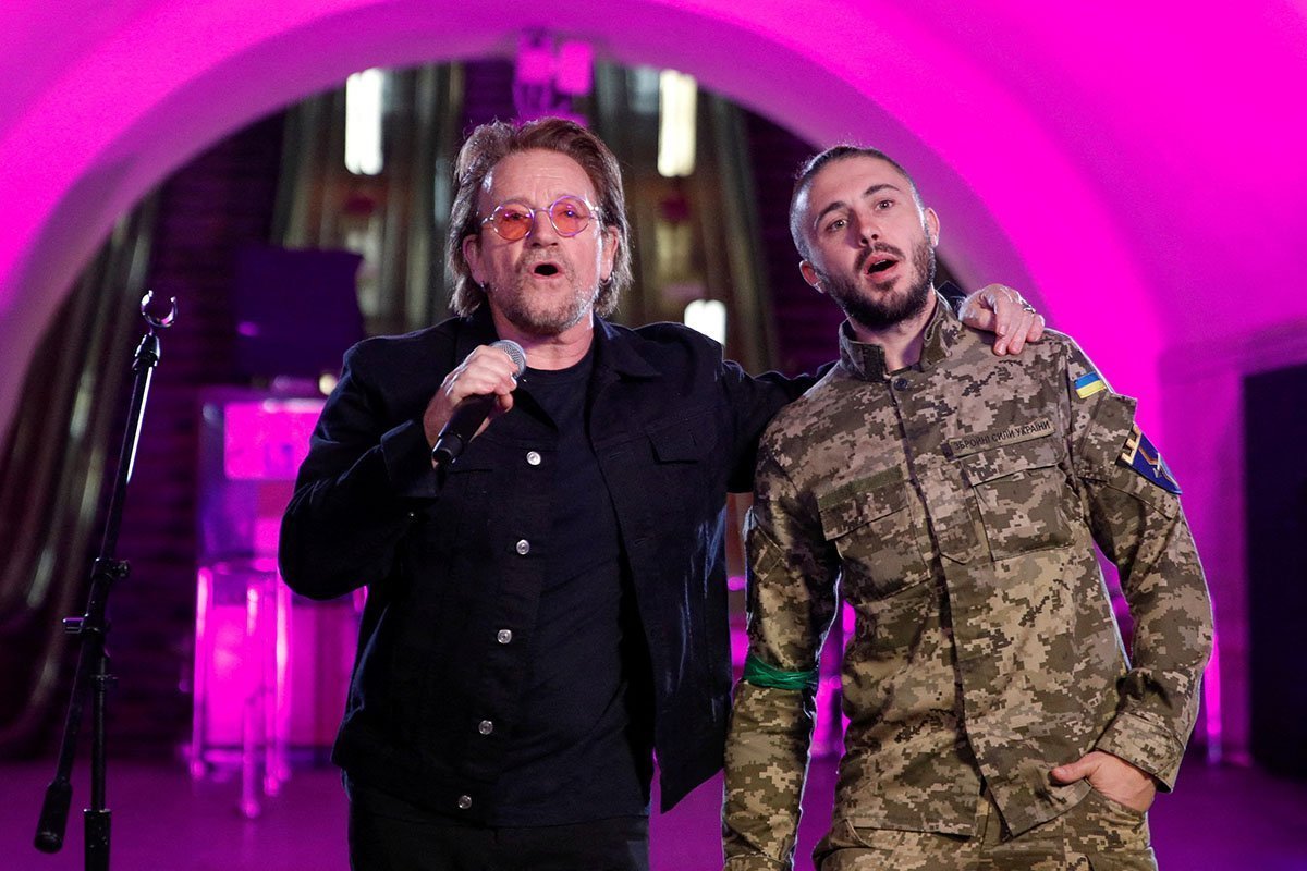 Bono And Topolia Sing During A Performance For Ukrainian People Inside A Subway Station In Kyiv
