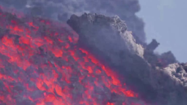 Get Up Close To Lava Flowing From Italy's Mount Etna