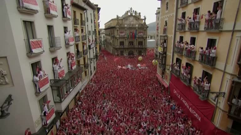 Spain's Pamplona Bull Running Fest Back With A Bang After Covid Ban