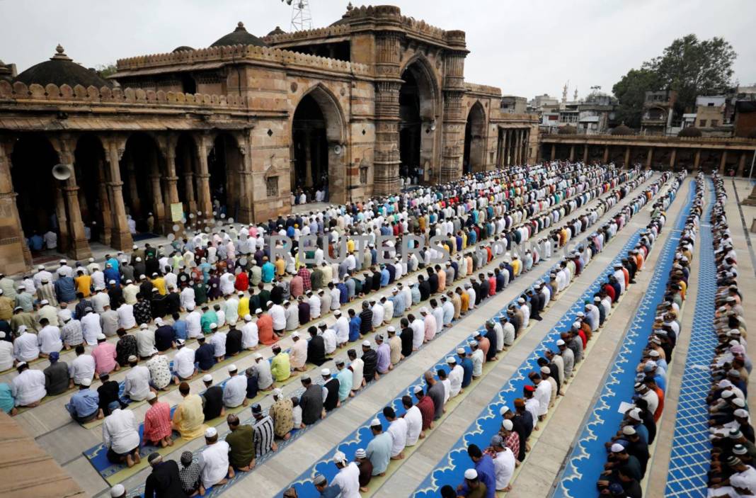 Eid Al Adha Prayers In Ahmedabad