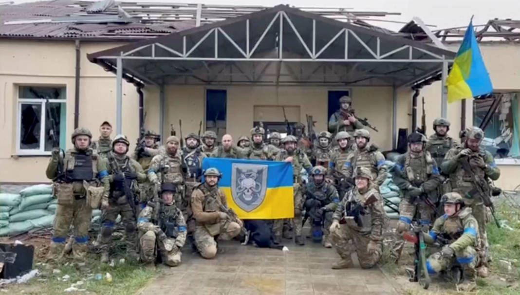 Ukrainian Troops At A Location Given As Hoptivka