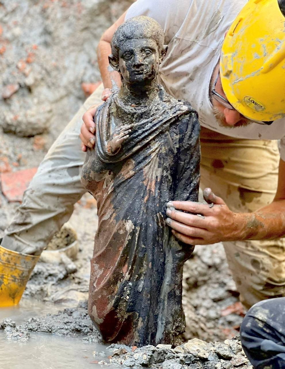 Exceptional Discovery As 2,300 Year Old Statues Emerge In Tuscany