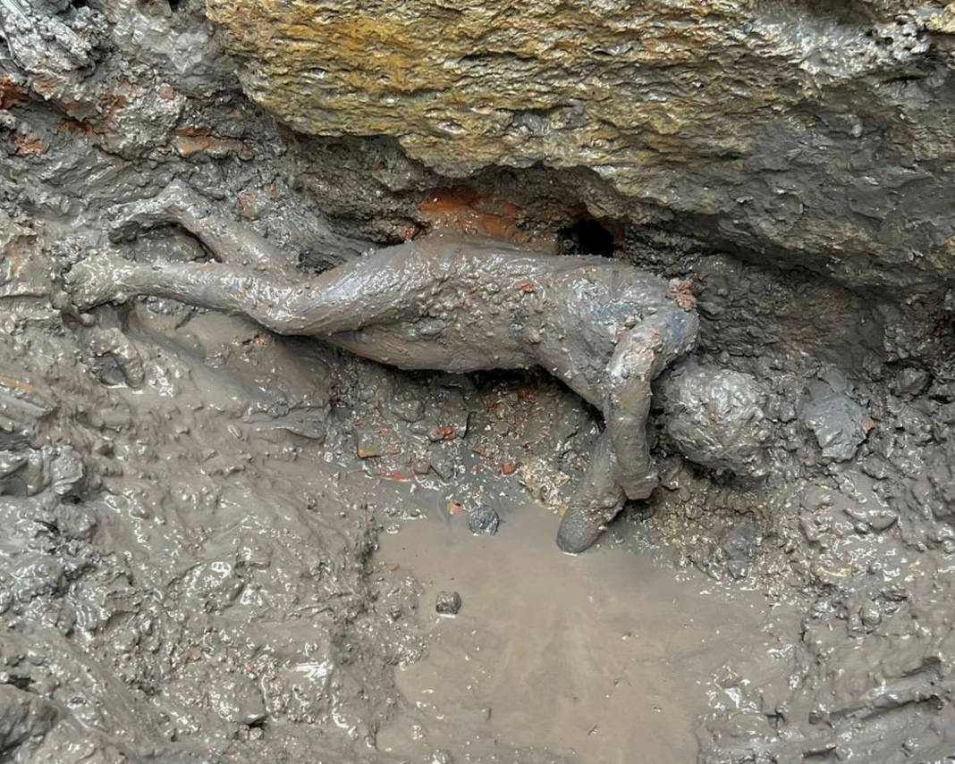 Exceptional Discovery As 2,300 Year Old Statues Emerge In Tuscany