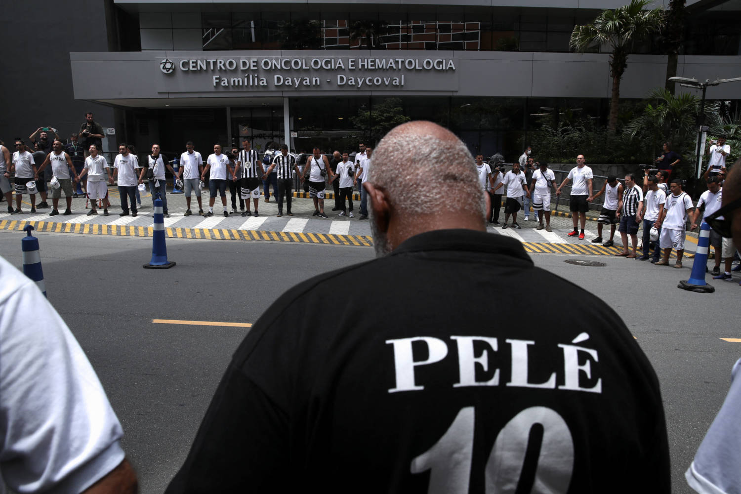 Fans Hold A Vigil In Front Of The Albert Einstein Hospital Where Brazilian Football Legend Pele Is Hospitalized In Sao Paulo