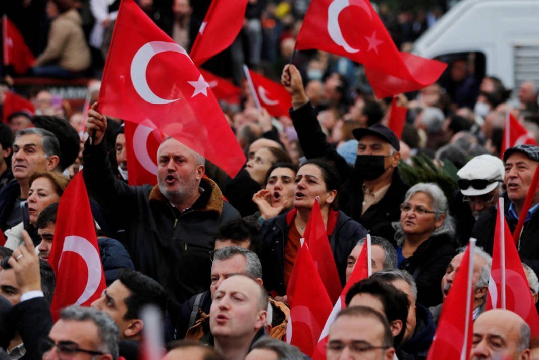 Thousands Protest In Turkey Over Istanbul Mayor's Conviction In Istanbul