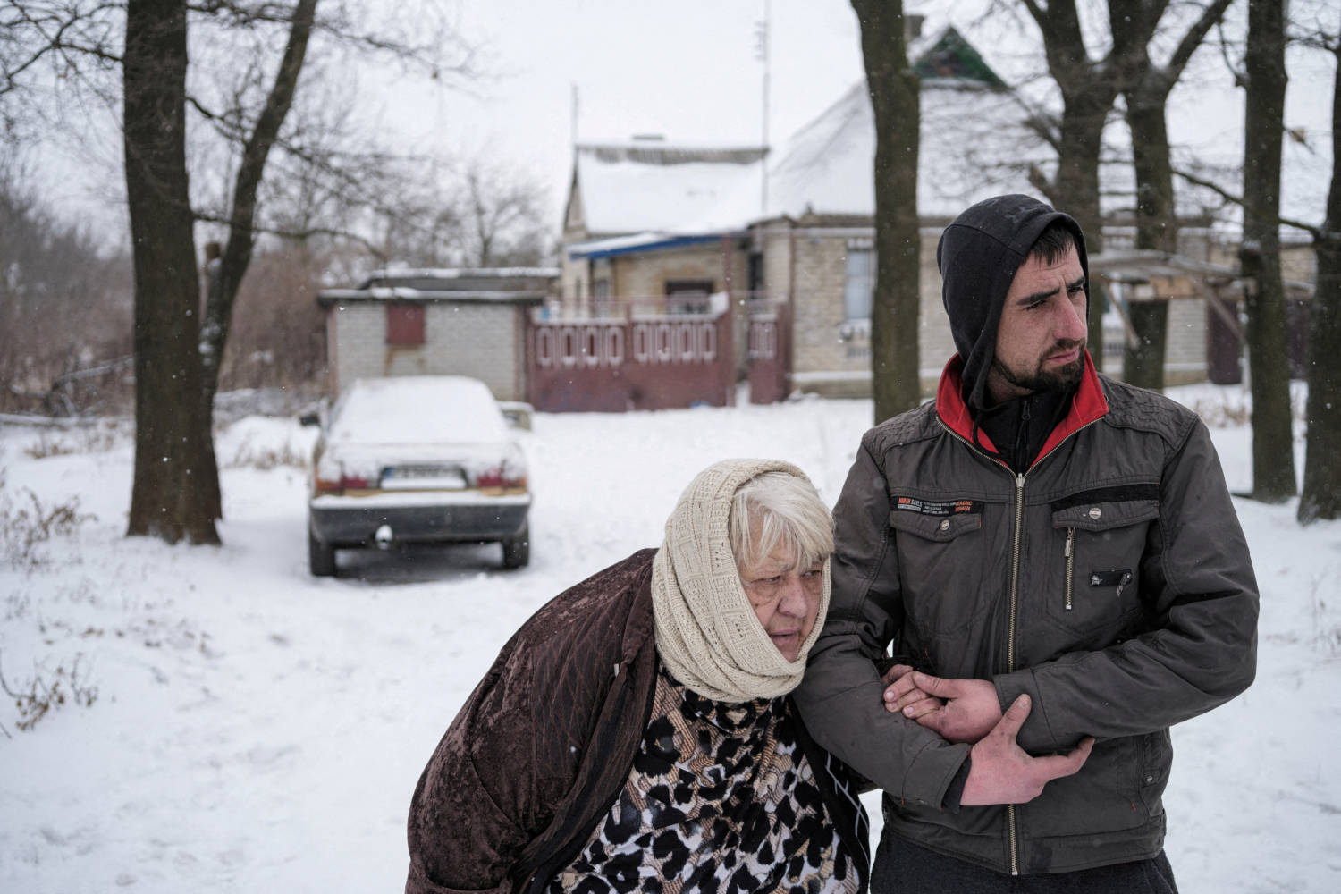 A Picture And Its Story: On The Road From Donetsk, Evacuation Ends In Heartbreak