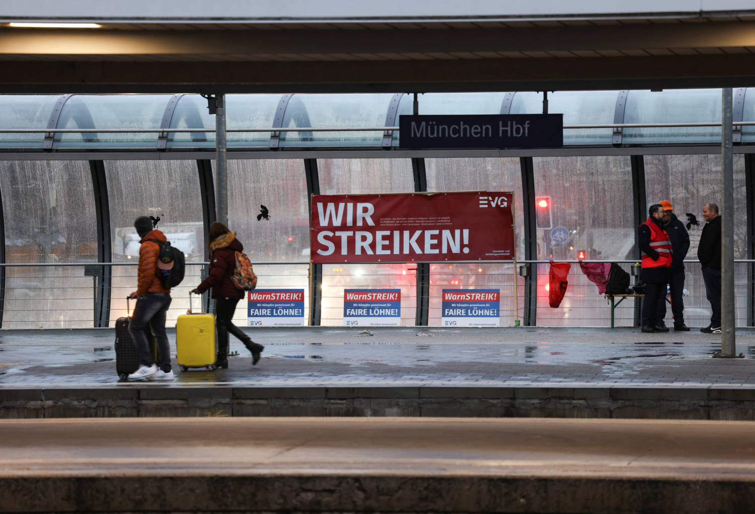 Verdi Calls Nationwide Strike Over Wage Dispute In Germany