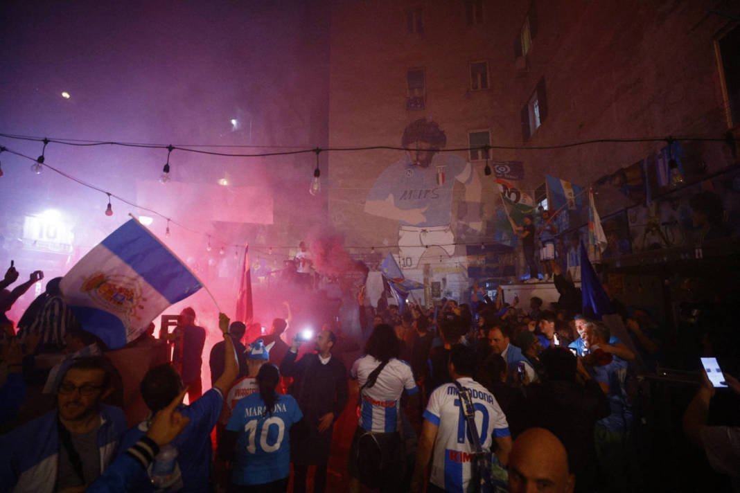 Serie A Napoli Fans Celebrate Winning Serie A