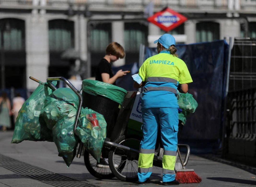 File Photo: Madrid Street Sweeper's Death On Spain's Second Heatwave Of The Year