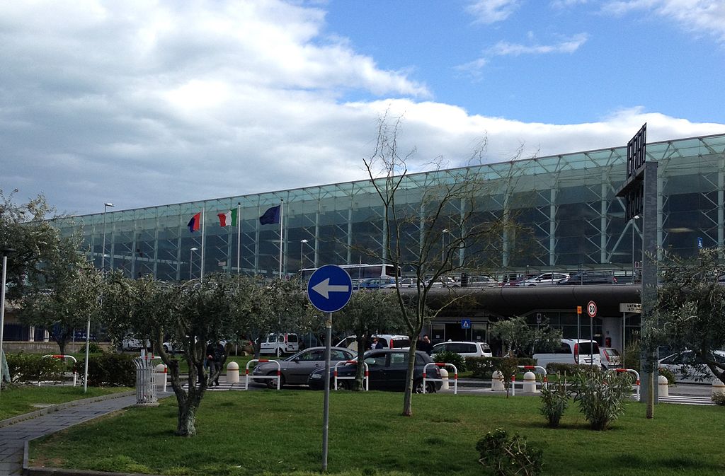 Italy shuts main Sicily airport until Wednesday due to fire | in-cyprus.com