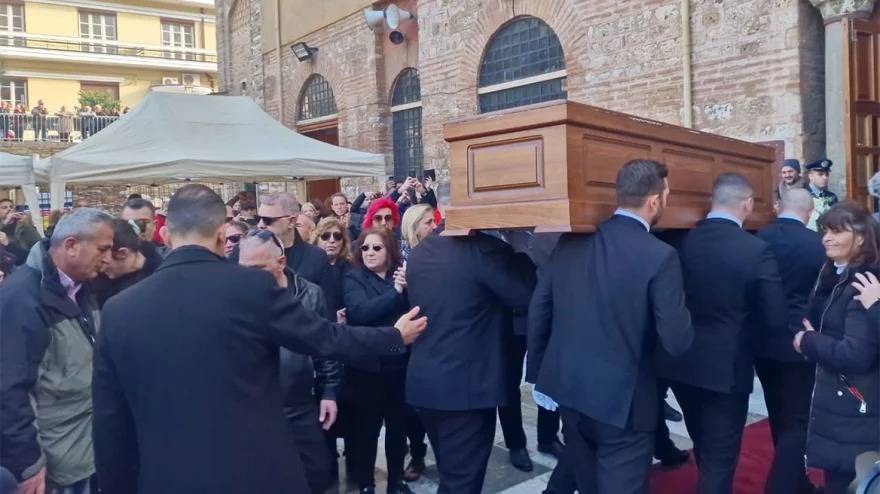 The body of Greek singer Vassilis Karras lies in state – Tomorrow the ...