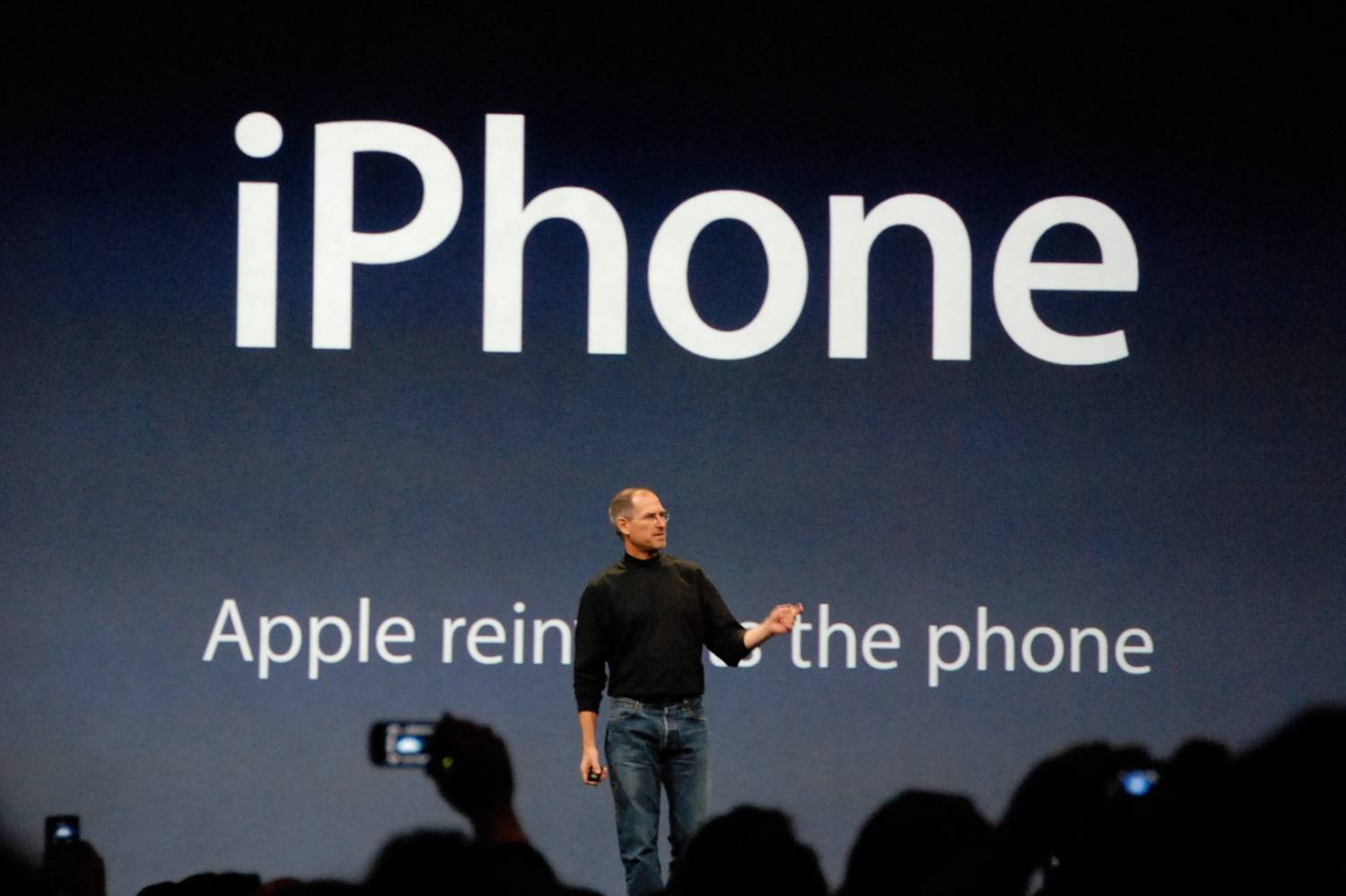 Steve Jobs Presents Iphone Cropp