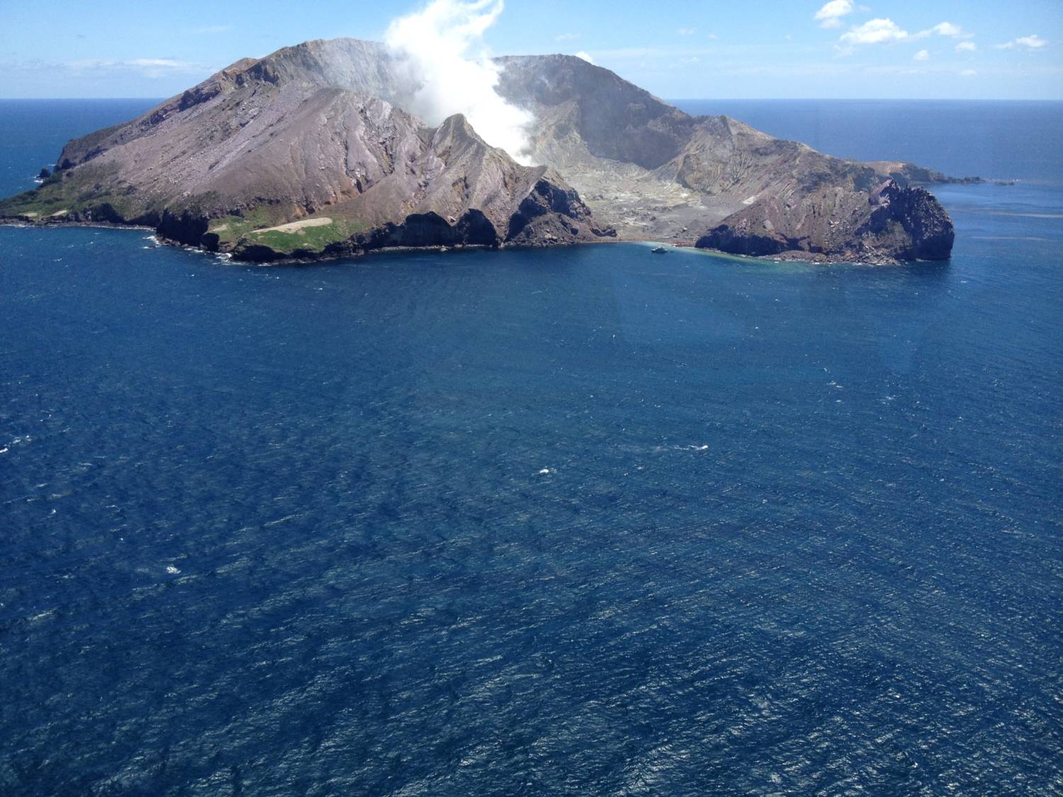 White Island Active Volcano, Bay