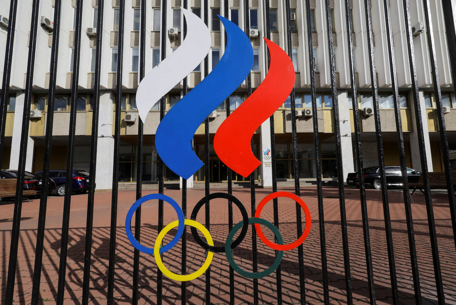Глава Олимпийского комитета России заявил, что Россия не будет бойкотировать Парижские игры
