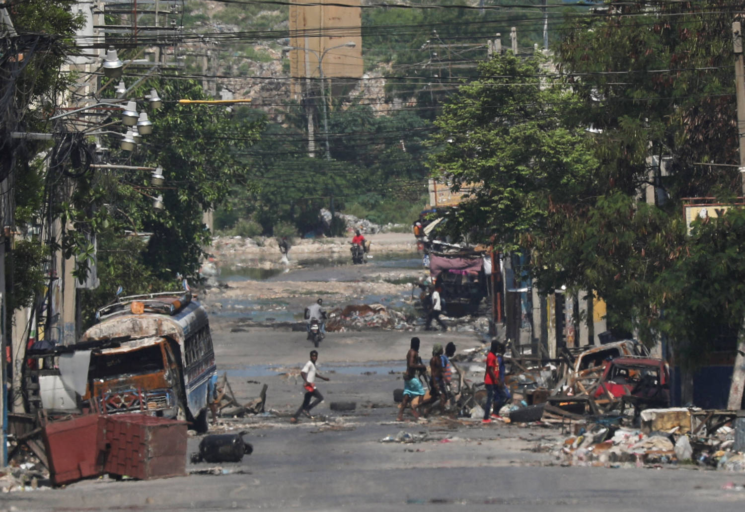Haiti's Capital Almost Completely Cut Off By Blockades As Gang Violence Intensifies, In Port Au Prinxe