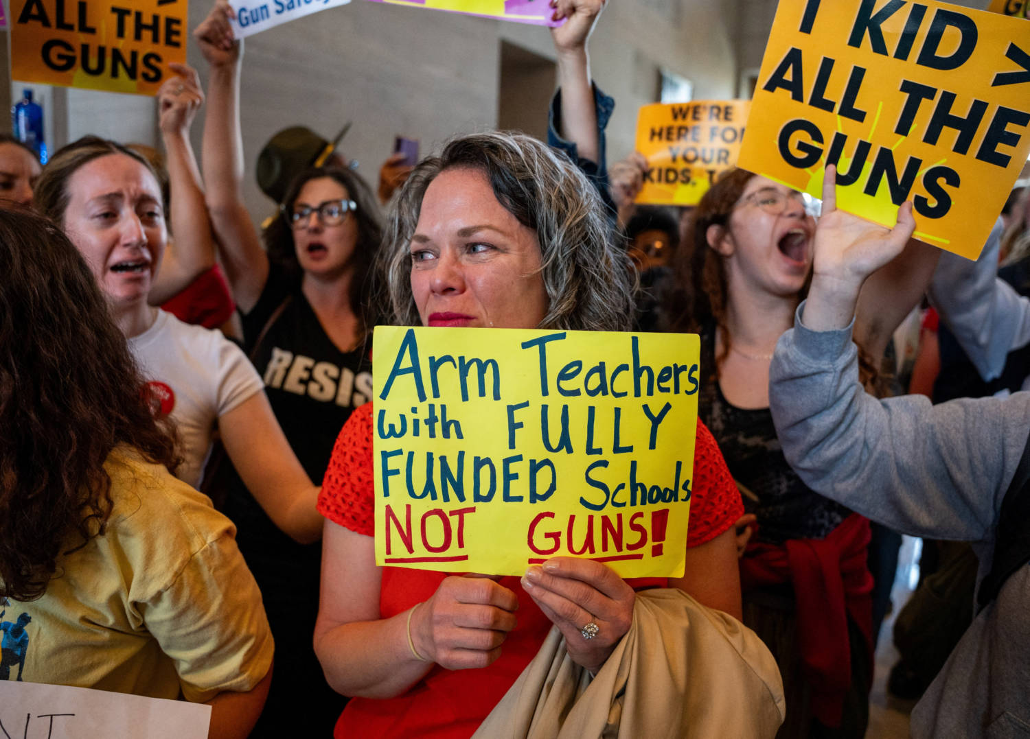 People Protest Bill Allowing Armed Teachers In Tennessee