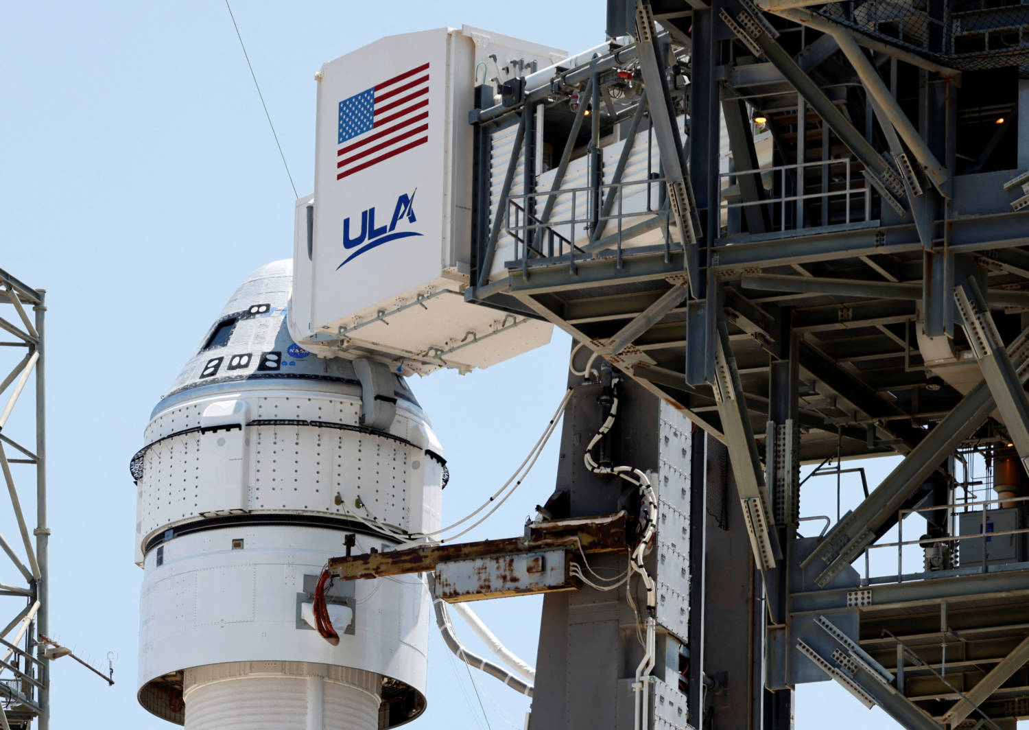 A United Launch Alliance Atlas V Rocket Stands On The Pad After The Launch Of Two Astronauts Aboard Boeing's Starliner 1 Crew Flight Test (cft) Was Delayed, In Cape Canaveral
